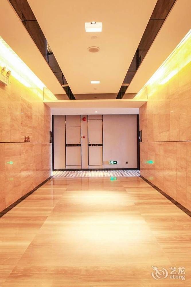 Lunkai International Hotel Guangzhou Exterior photo